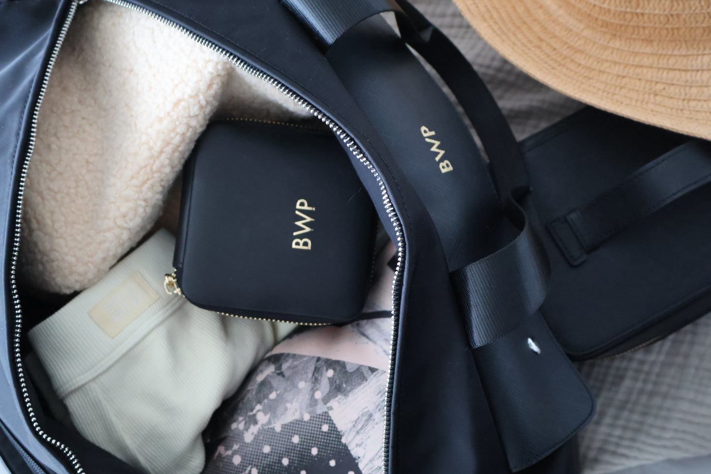 Essential Travel Jewellery Case Organizer